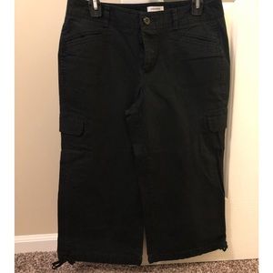 Women’s Dockers Capris